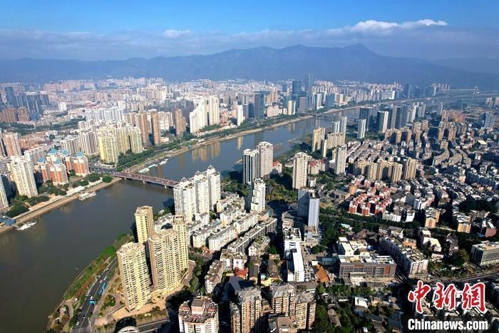 資料圖：城市高樓林立。 <a target='_blank' href='/'>中新社</a>記者 王東明 攝