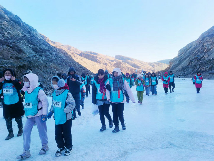 1737343358210124.jpg 冰雪44.jpg