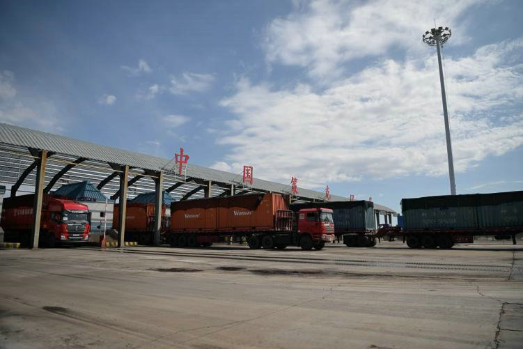 1757405752669789.jpg 策克2.jpg