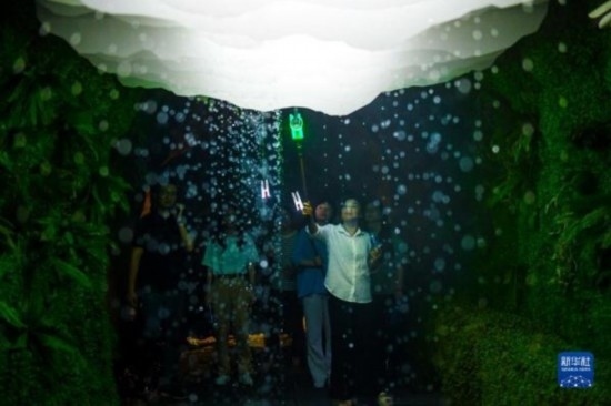 浙江新昌:夜經(jīng)濟(jì)拉動旅游業(yè)發(fā)展