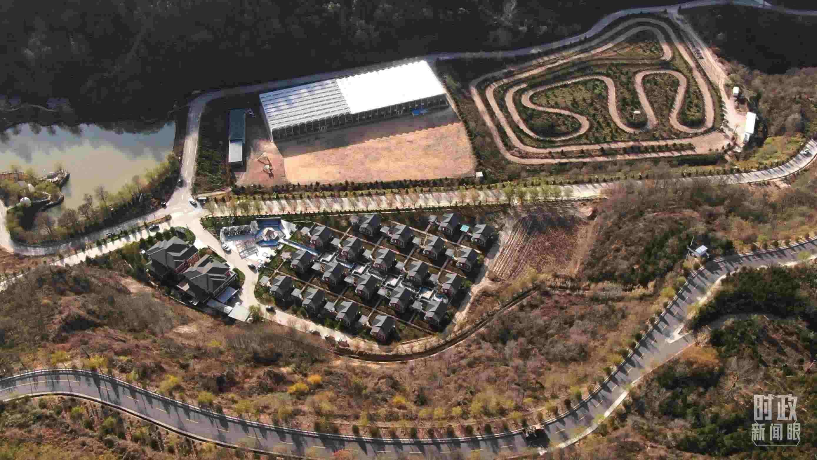 △延安市安塞區(qū)高橋鎮(zhèn)南溝村。2022年10月，總書記曾到這里考察調(diào)研。（總臺(tái)記者劉海濤、錢金庫(kù)拍攝）