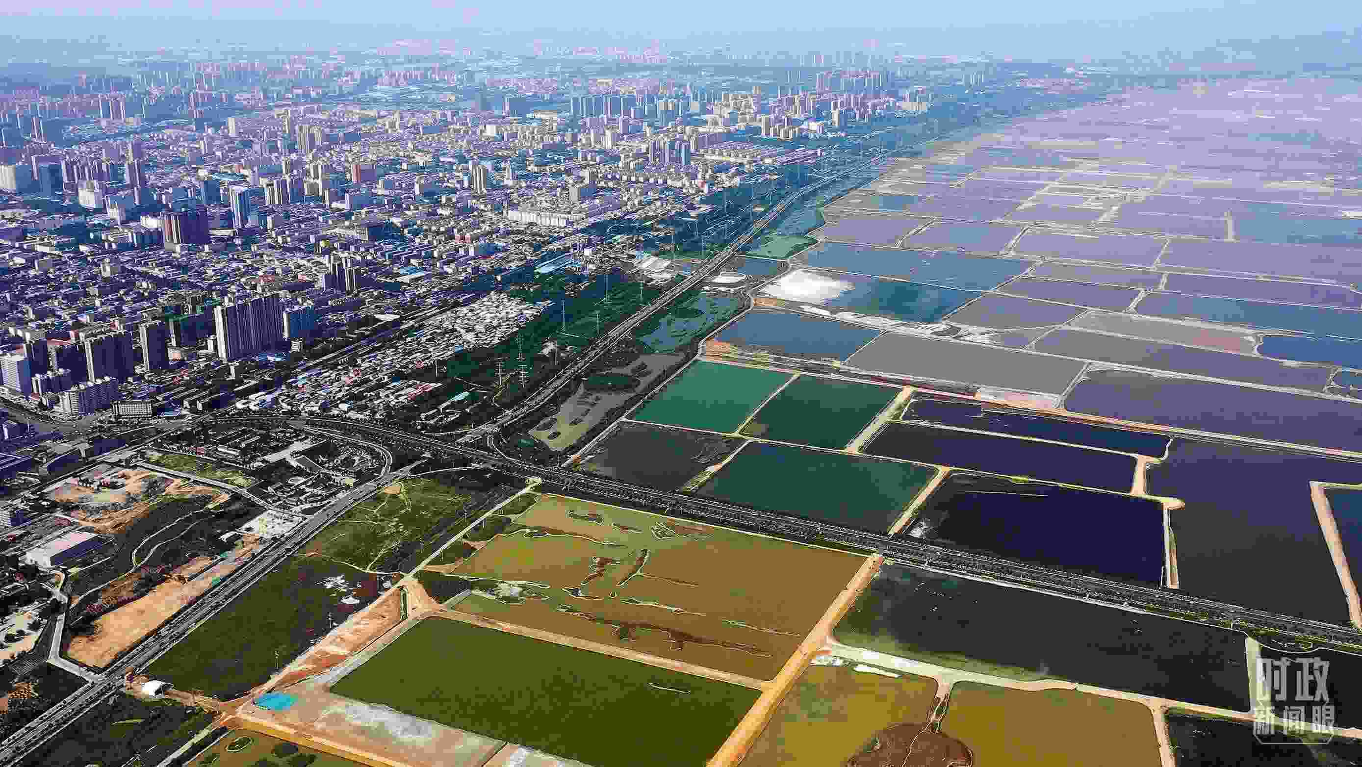 △俯瞰山西運(yùn)城。（總臺(tái)記者裴大偉、康曉宇拍攝）