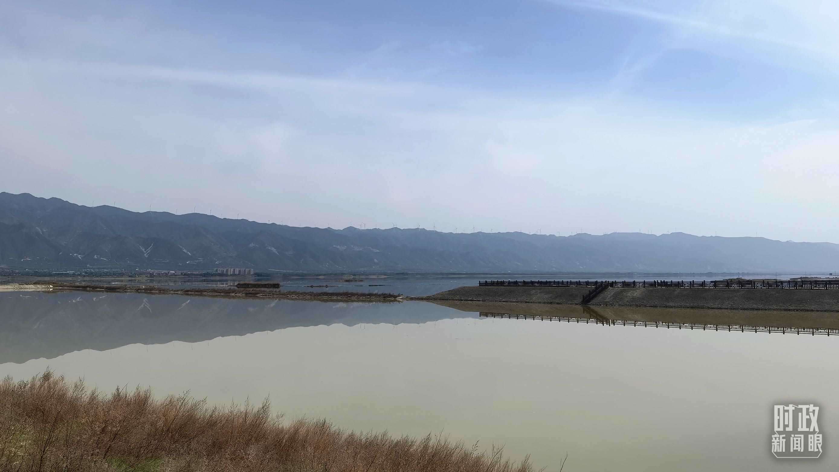 △運(yùn)城鹽湖。（總臺(tái)央視記者馬亞陽(yáng)拍攝）