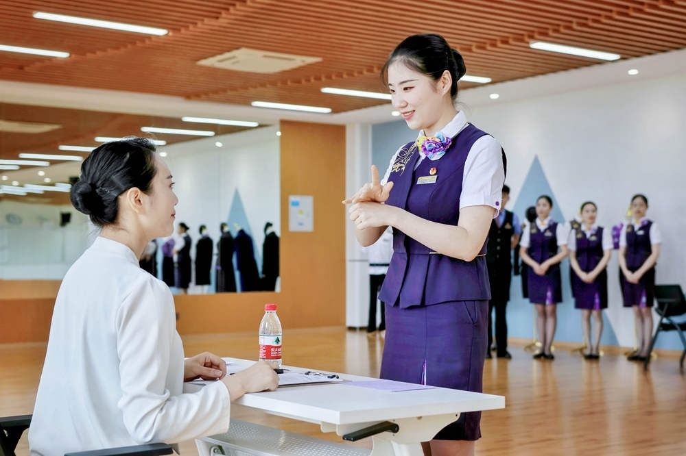 手語培訓(xùn)與考核。