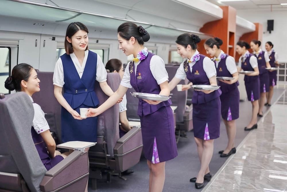 形象儀態(tài)塑造。