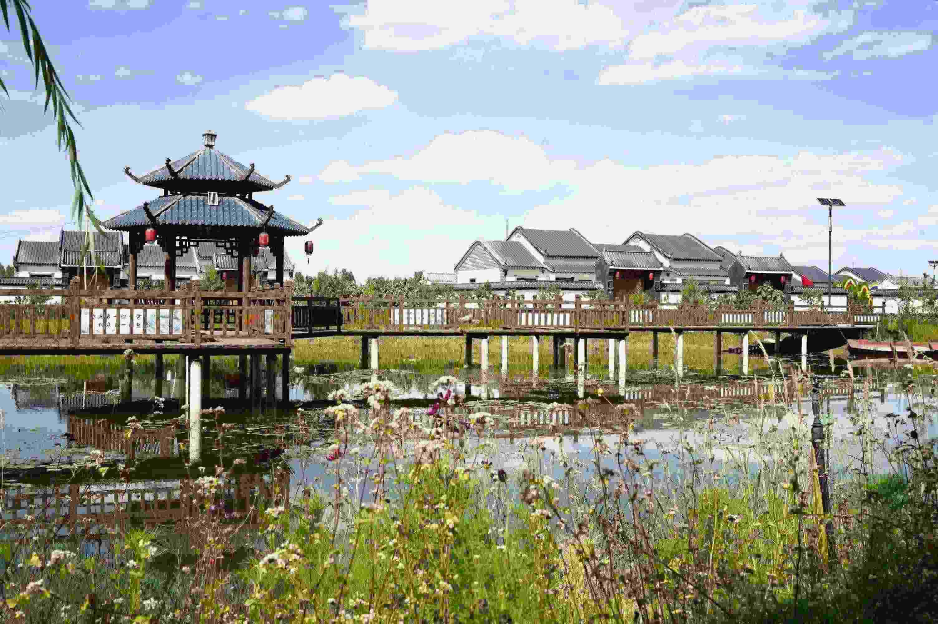 黃家堡村，筑夢新居。張文博攝