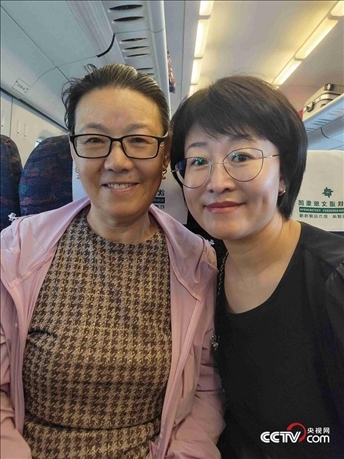 （呼群、寶力母女 受訪者供圖）