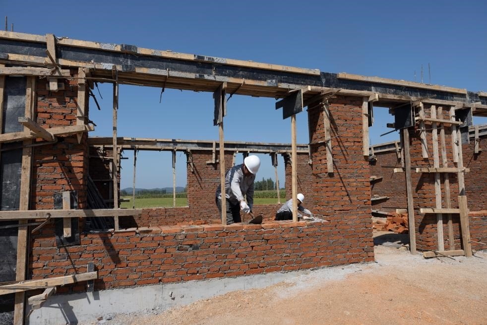 近日拍攝的黑龍江省尚志市老街基鄉(xiāng)龍王廟村。新華社記者 丁海濤 攝