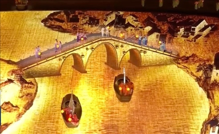 △9月23日，杭州第19屆亞洲運動會開幕式現(xiàn)場的拱宸橋形象。