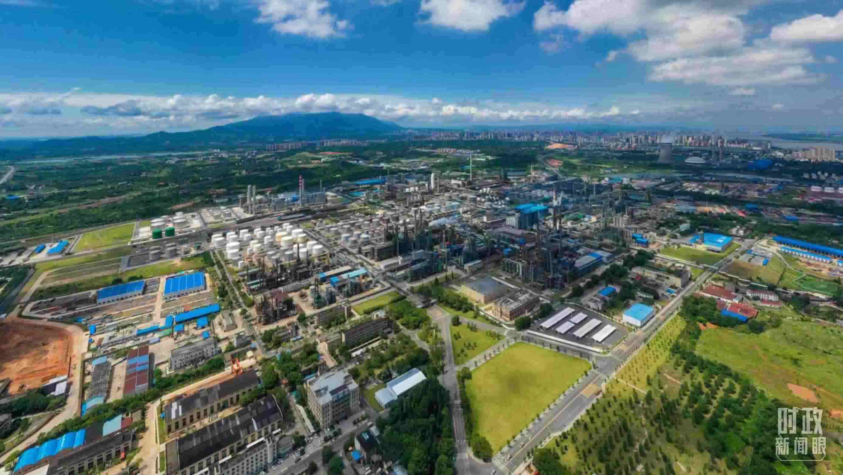 △中國石化九江分公司。（總臺記者劉陽拍攝）