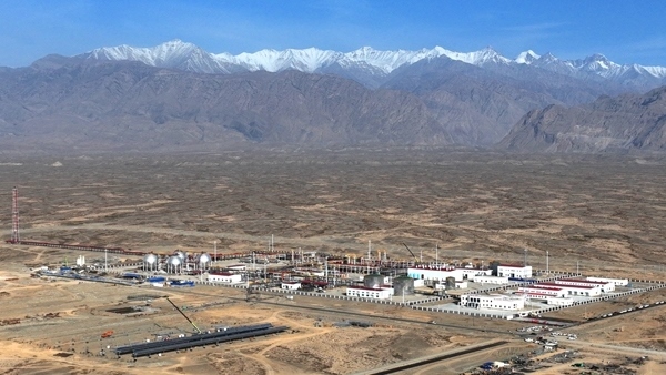 塔里木油田博孜天然氣處理廠。陳士兵 攝