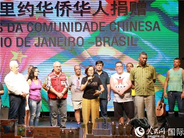 捐贈活動中方發(fā)起人之一的孫特英女士在捐贈活動中致辭。人民網(wǎng)記者 陳海琪攝