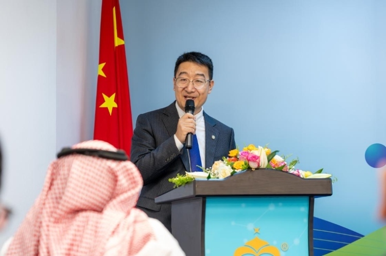 沙特智慧宮語言公司董事長馬永亮致辭。主辦方供圖