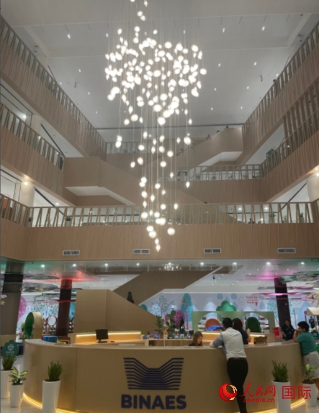 圖為中國援助薩爾瓦多國家圖書館內(nèi)景。 人民網(wǎng)記者 彭敏攝