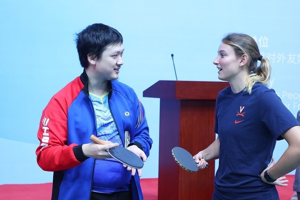 資訊有故事︱美國(guó)弗吉尼亞大學(xué)乒乓球代表團(tuán)訪華：重走乒乓路 一起向未來(lái)