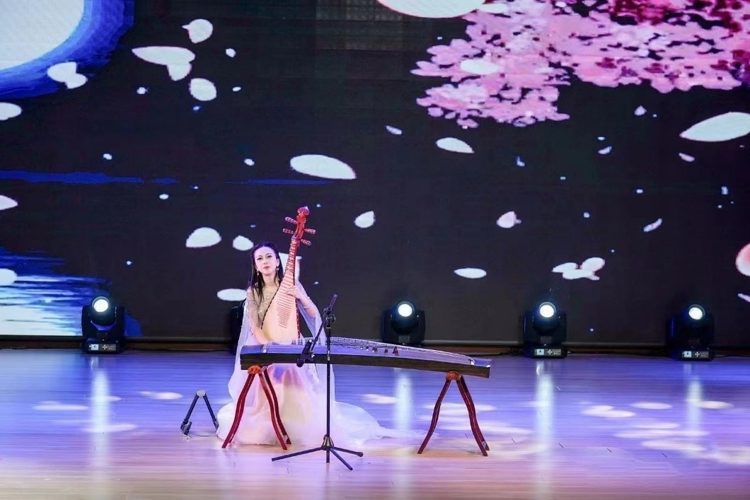 聯(lián)歡晚會(huì)現(xiàn)場(chǎng)。（主辦方供圖）