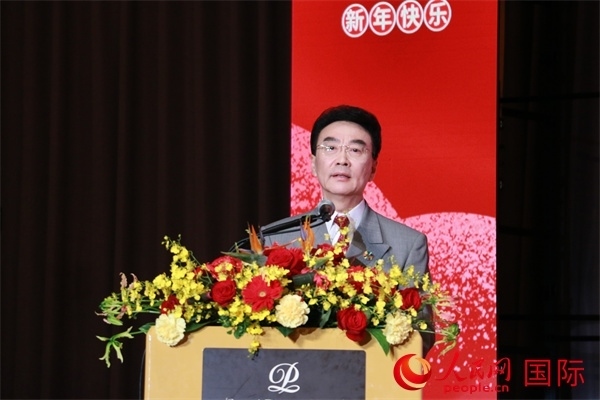 在日中國企業(yè)協(xié)會(huì)會(huì)長王家馴致辭。人民網(wǎng) 許可攝