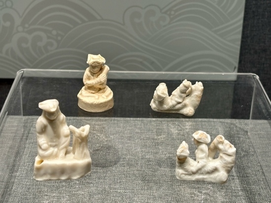 德化縣陶瓷博物館陳列的荷蘭人口哨。人民網(wǎng)記者 金慧慧攝