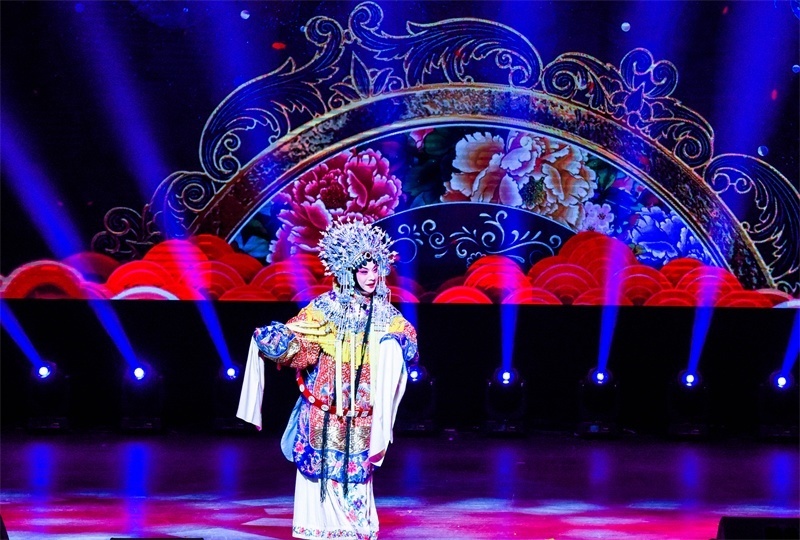 京劇梅派傳人胡文閣帶來《貴妃醉酒》。趙 靖攝