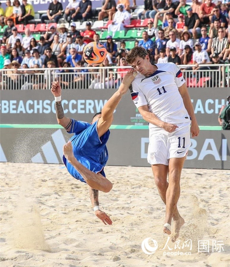 2月15日，意大利隊(duì)對(duì)陣美國(guó)隊(duì)。人民網(wǎng)塔里克·易卜拉欣攝