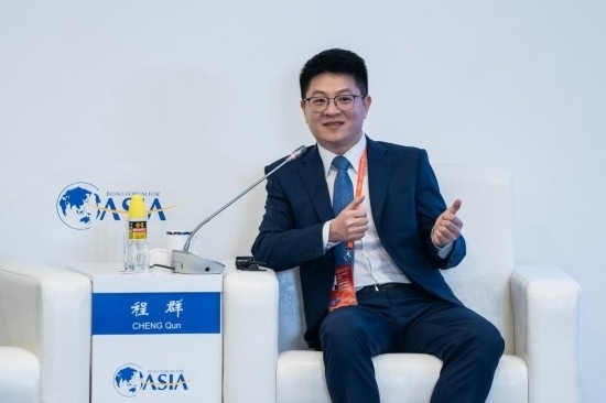 3月27日，猿輔導(dǎo)集團(tuán)副總裁、人工智能研究院院長(zhǎng)程群在分論壇上發(fā)言。新華社記者 曹夢(mèng)瑤 攝