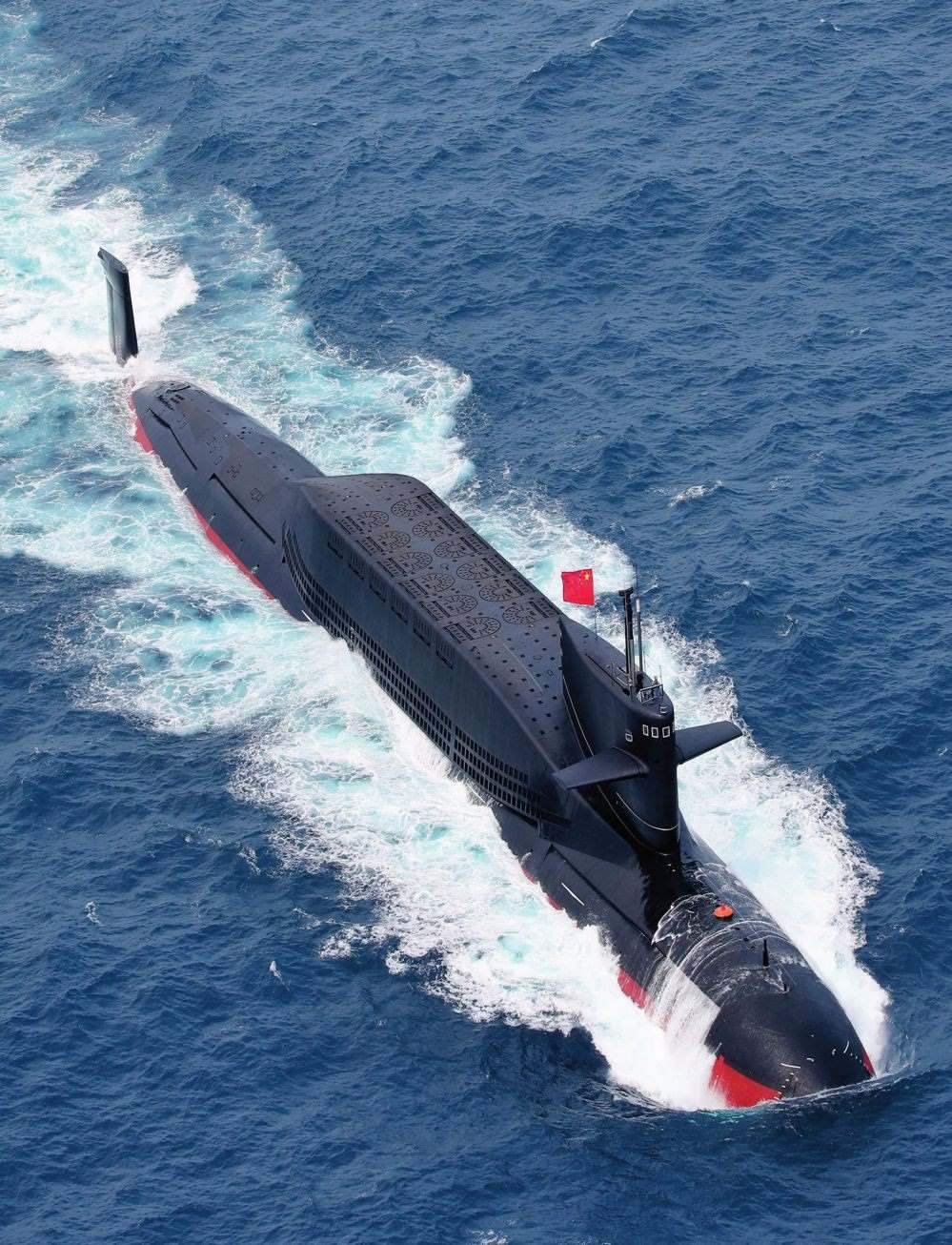 某潛艇執(zhí)行實(shí)戰(zhàn)化訓(xùn)練歸來（2018年3月攝）。周啟青攝