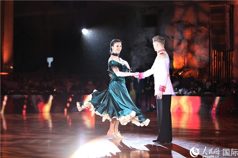 第五屆“克里姆林宮杯”國標(biāo)舞錦標(biāo)賽現(xiàn)場。于子恒攝