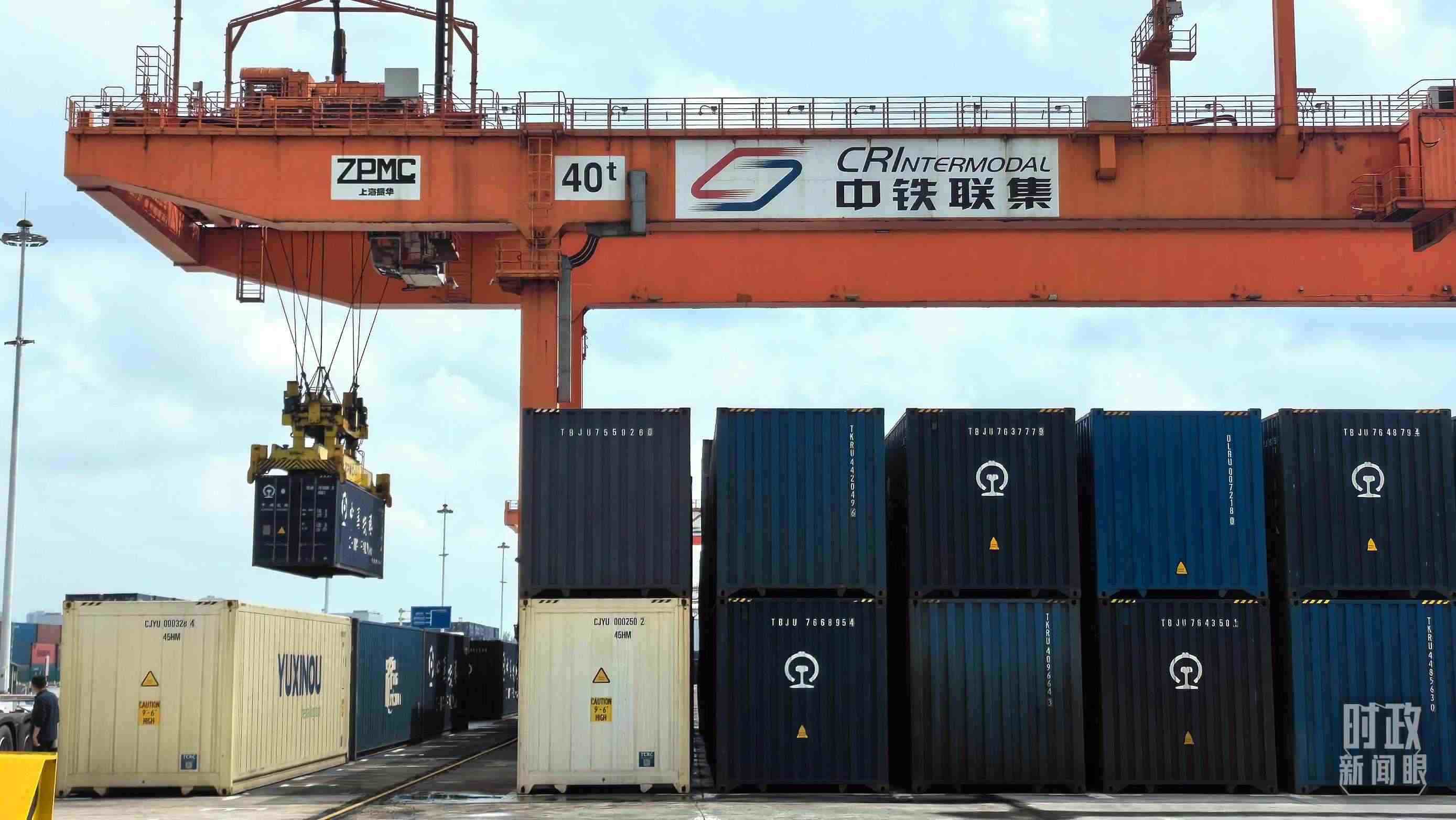 △重慶國際物流樞紐園區(qū)。（總臺央視記者趙化拍攝）