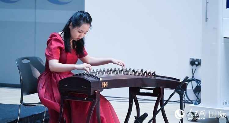 中英/北愛教育合作論壇現(xiàn)場(chǎng)。