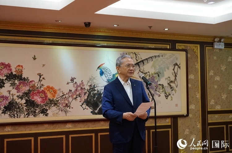 創(chuàng)價學會會長原田稔致辭。