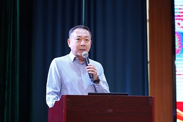 北京大鸞翔宇慈善基金會理事長、周恩來侄外孫沈清講述周恩來的讀書故事。