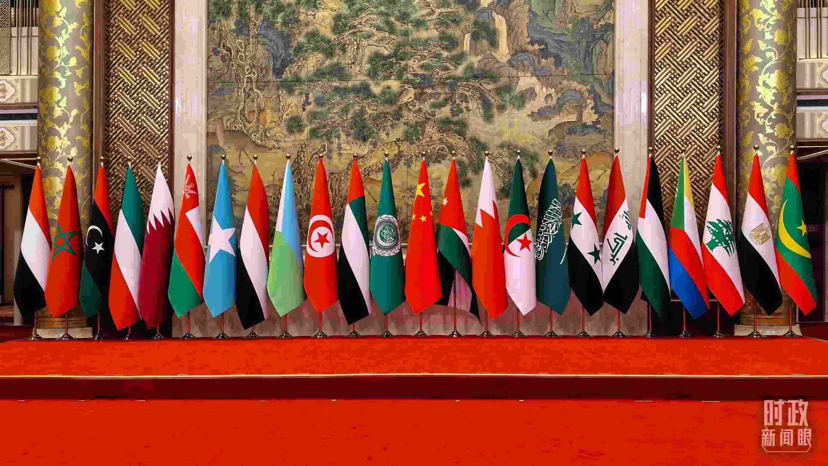 △會(huì)議現(xiàn)場的集體合影區(qū)。（總臺(tái)央廣記者潘毅拍攝）