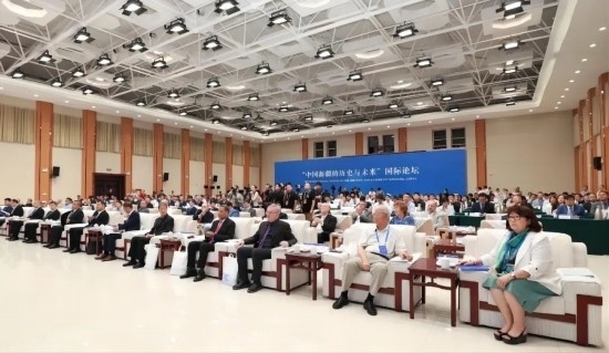 6月12日，“中國新疆的歷史與未來”國際論壇在喀什舉辦。（圖片來源：民族畫報）