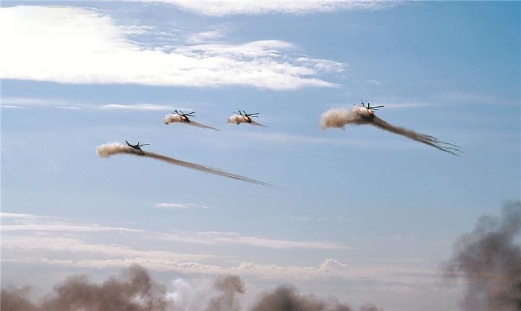 △“和平使命—2021”上合組織聯(lián)合反恐軍演。