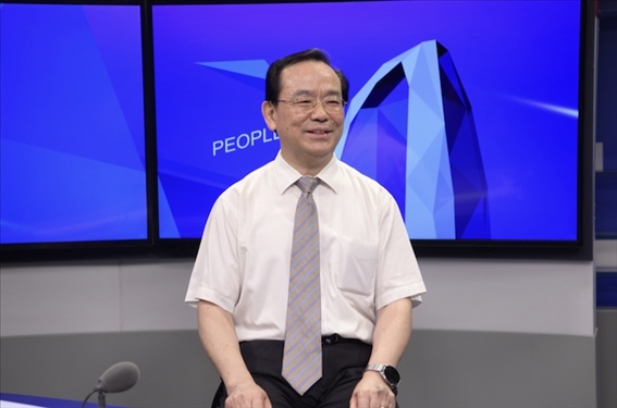 中國(guó)人民大學(xué)法學(xué)院教授、博士生導(dǎo)師楊建順。人民網(wǎng)記者 王曉嘯攝