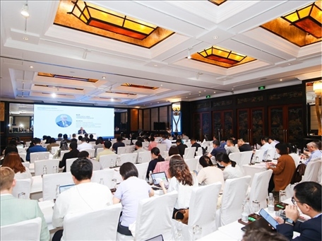 7月11日，由華陽(yáng)海洋研究中心、中國(guó)南海研究院、中國(guó)國(guó)際法學(xué)會(huì)聯(lián)合撰寫的《南海仲裁案裁決再批駁》報(bào)告在北京發(fā)布。華陽(yáng)海洋研究中心供圖