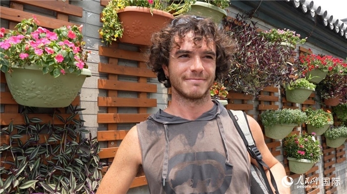圖為意大利籍游客盧卡·拉·萬科（Luca La Vanco）。人民網(wǎng)記者 吳超嵐攝