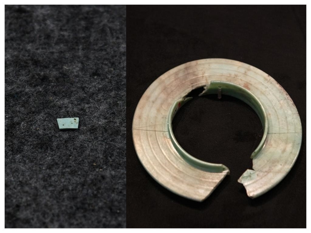 拼版照片：左圖為2024年7月10日拍攝的三星堆遺址出土的綠松石片（新華社記者王曦 攝），右圖為2024年7月21日在三星堆博物館文物保護(hù)與修復(fù)館拍攝的有領(lǐng)玉璧（新華社記者唐文豪 攝）。