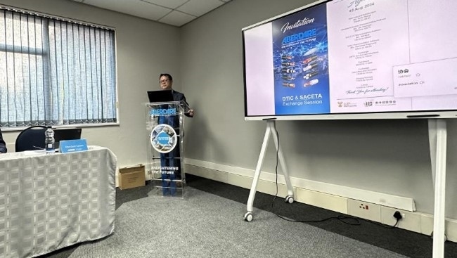 中國駐南非大使館參贊邱忠義致辭。南中經(jīng)貿(mào)協(xié)會(huì)供圖