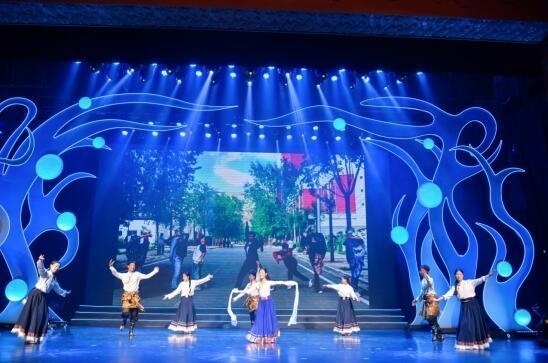 第十屆“歡動(dòng)北京”開幕，12國青少年向未來問好