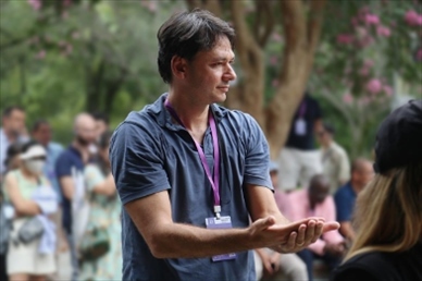 意大利逆流外交網站總編輯亞歷山大·比安奇學習青城太極。（李佩藺 攝）