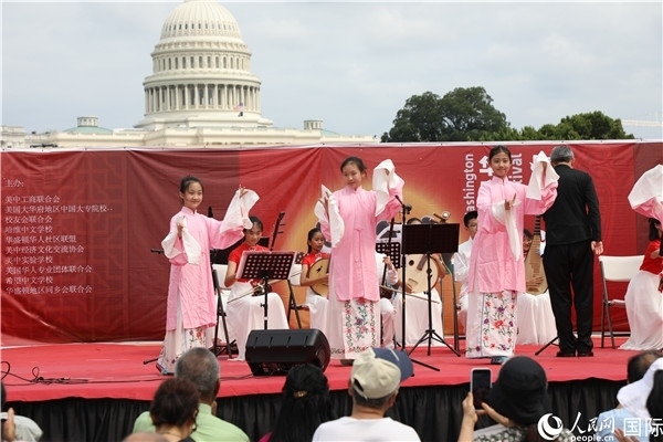 2、在華盛頓中國文化節(jié)活動上，還進(jìn)行了豐富多樣的中國文化演出。 人民網(wǎng)記者 李志偉攝