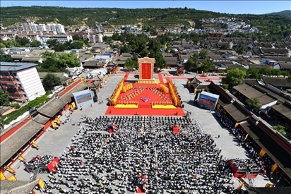 公祭伏羲大典現(xiàn)場(chǎng)。新華社發(fā)（周文濤 攝）