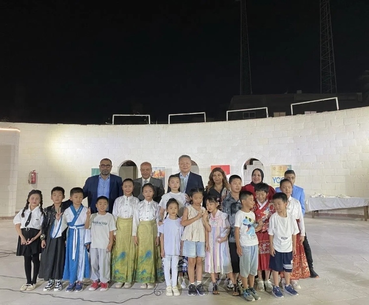 活動(dòng)現(xiàn)場(chǎng)合影。開(kāi)羅中國(guó)文化中心供圖