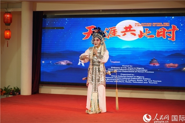 曲劇表演。人民網(wǎng)記者 姜宣攝