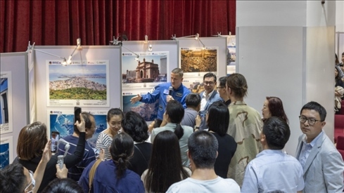 5月29日，“宇宙·金磚國(guó)家”圖片巡回展在北京舉辦，活動(dòng)現(xiàn)場(chǎng)吸引了眾多中國(guó)觀眾。北京俄羅斯文化中心供圖