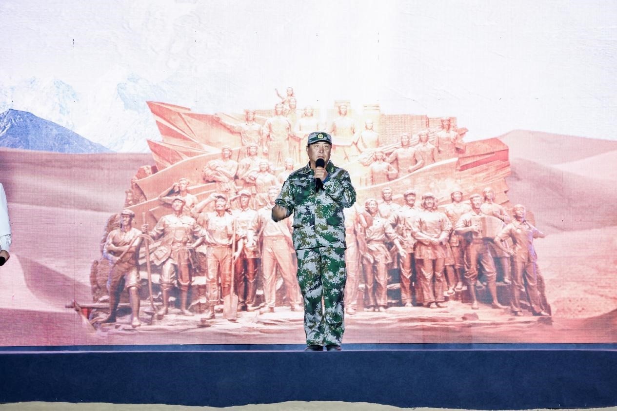 馬軍武在“何以中國(guó)·五星出東方”網(wǎng)絡(luò)主題宣傳活動(dòng)現(xiàn)場(chǎng)演講。人民視頻供圖