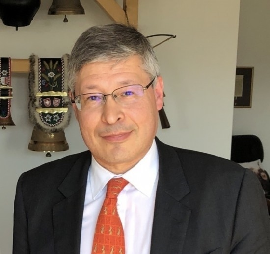 瑞士日內(nèi)瓦伯爾尼大區(qū)經(jīng)濟發(fā)展署前署長、經(jīng)濟學家 菲利普·莫尼耶