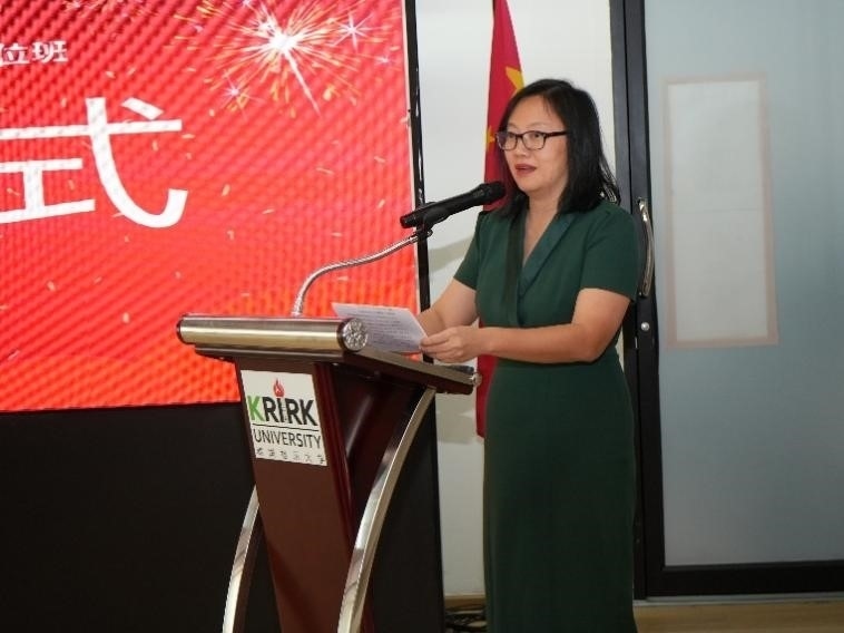 泰國華文教師公會主席羅鐵英致辭。主辦方供圖