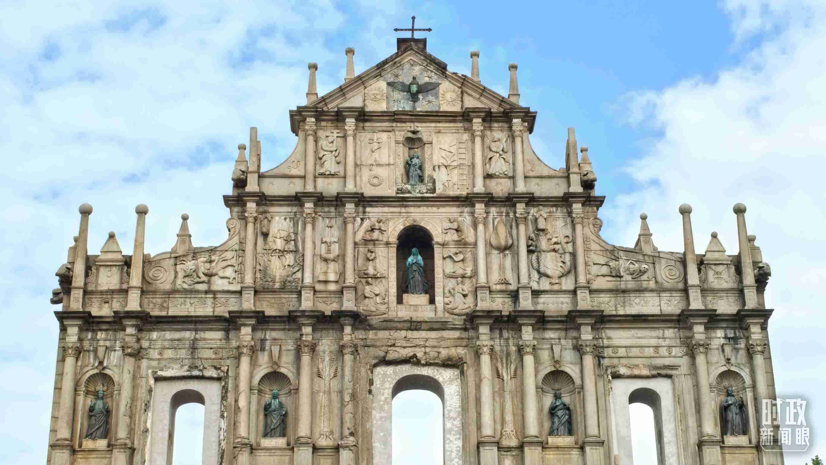 △澳門大三巴牌坊。（總臺央視記者張垚拍攝）